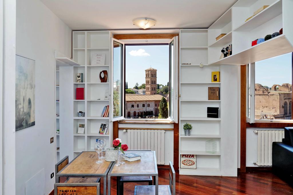 Fori Imperiali Apartment โรม ภายนอก รูปภาพ