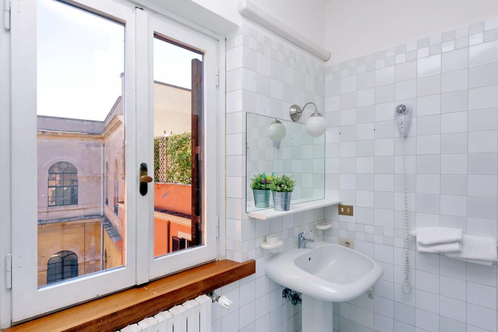 Fori Imperiali Apartment โรม ภายนอก รูปภาพ