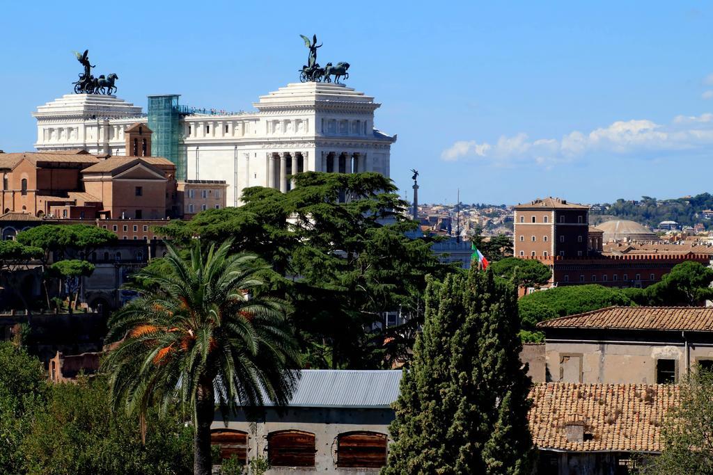 Fori Imperiali Apartment โรม ภายนอก รูปภาพ