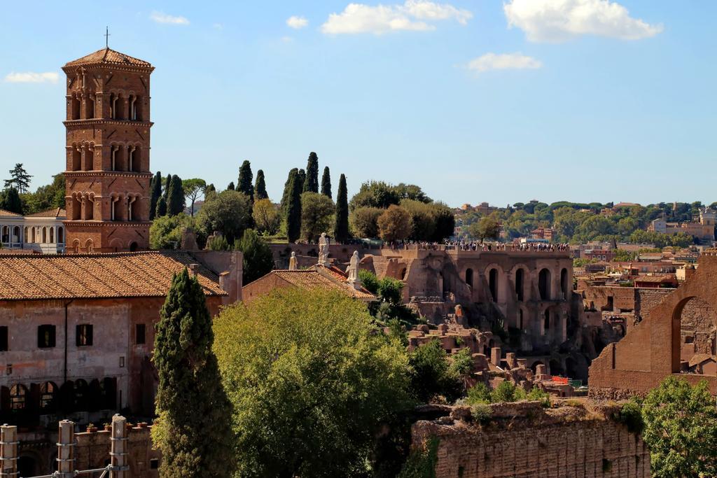 Fori Imperiali Apartment โรม ภายนอก รูปภาพ